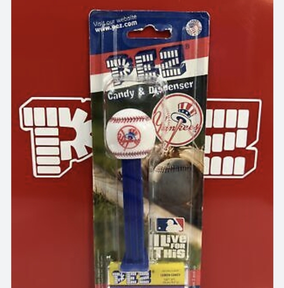 Retired Yankees baseball PEZ dispenser, sealed - Picture 3 of 5
